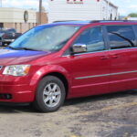 Wikimedia Chrysler Mini Van 2007